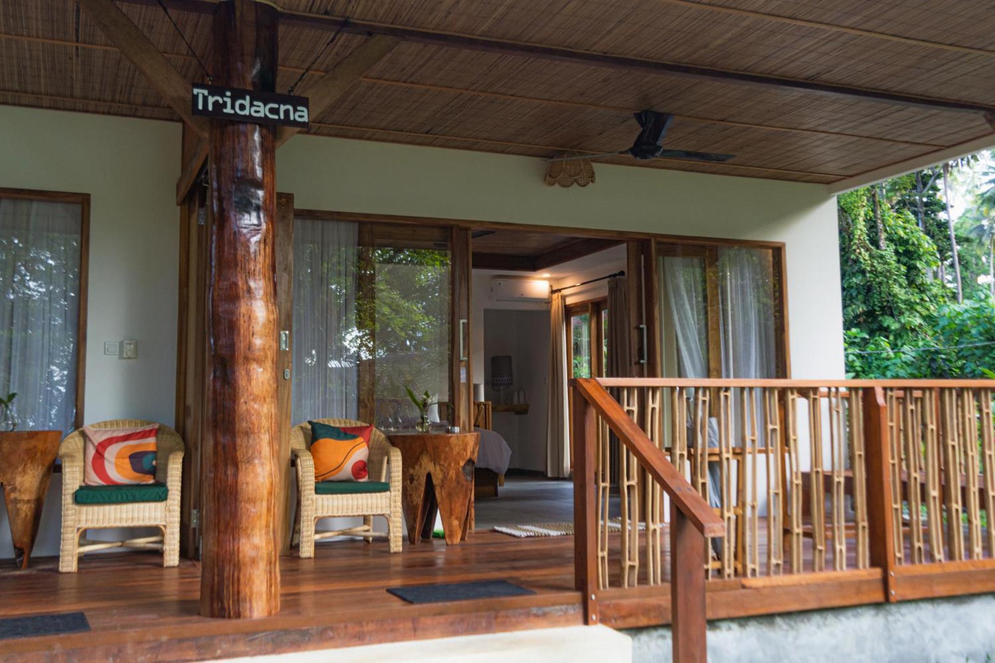 Murex Dive Resort Manado Esterno foto